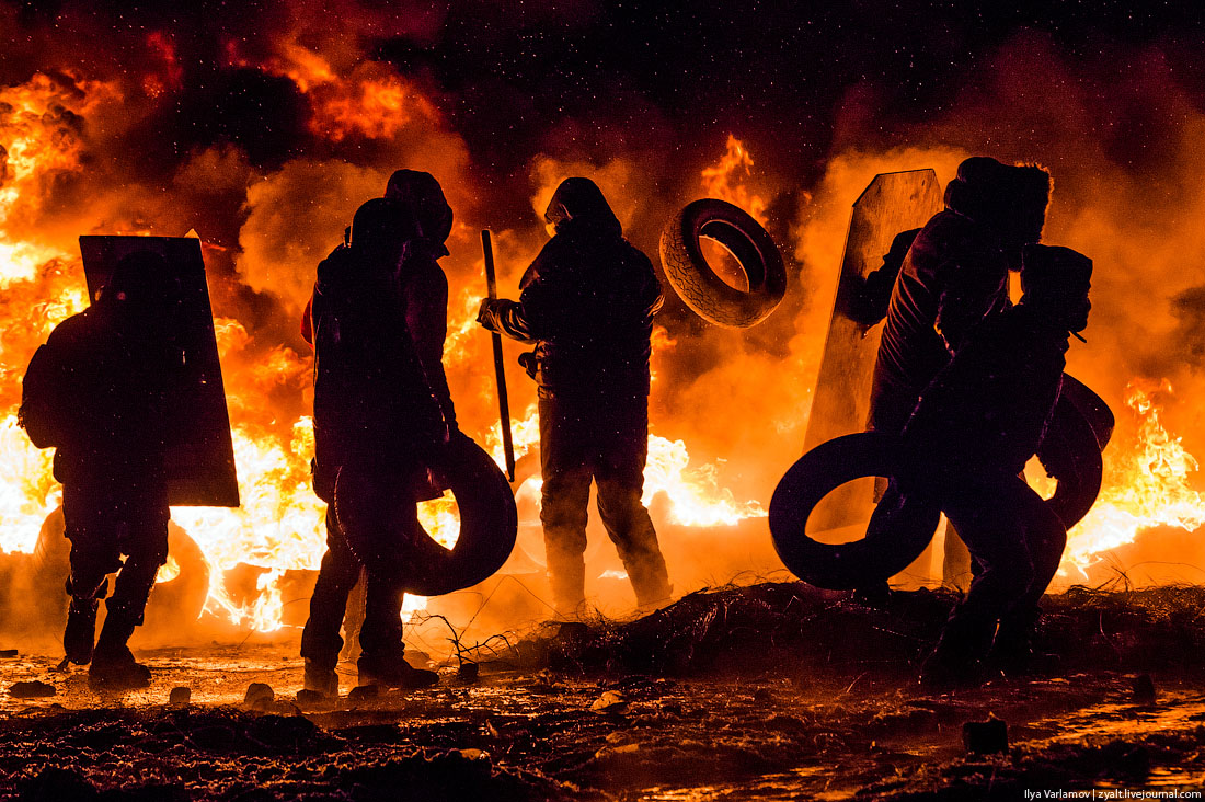 События на Майдане Независимости в Киеве, февраль 2014 г.