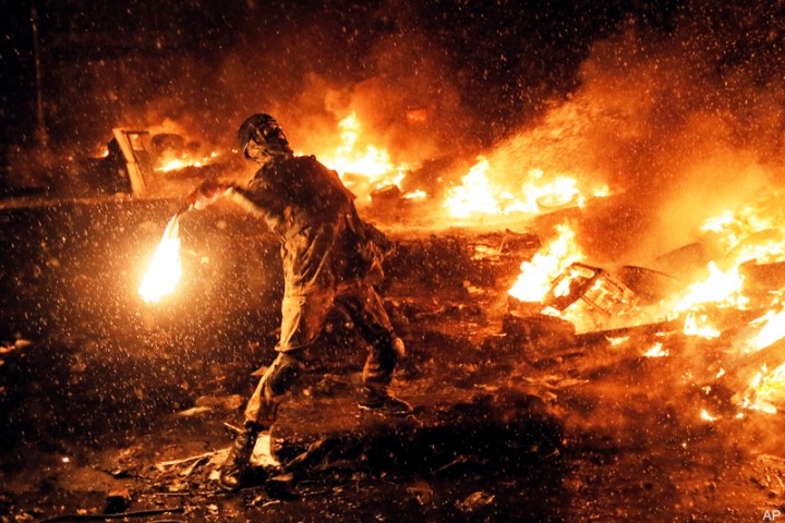 События на Майдане Независимости в Киеве, февраль 2014 г.