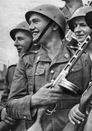 Polish Army Soldiers 1951.jpg