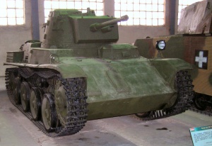 Лёгкий танк Toldi II в Кубинке. Фото В. Чобиток, февраль 2009.jpg