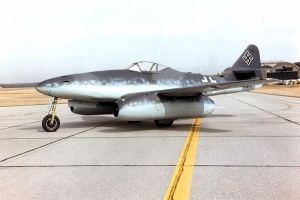 800px-Messerschmitt Me 262A at the National Museum of the USAF.jpg