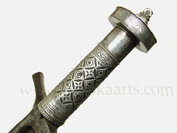 Silver-mounted-sudanese-kaskara-sword-19th-century-5-4433.jpg