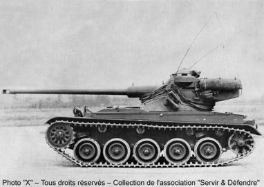 AMX-13-75-Light-Tank-Modèle-51.jpg