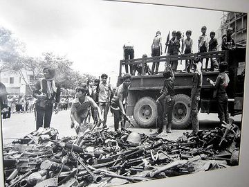 Khmer-rouge-killings-history-pictures-rare-unseen-020.jpg