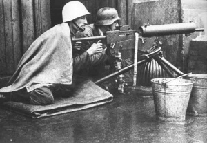 Warsaw Uprising by Bukowski - machine gun - 76.jpg