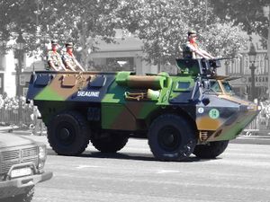 800px-VAB armoured personnel carrier DSC00846-b.jpg