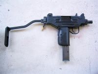 Pistoletpulemet-IMI-UZI--Mini-UZI--Micro-UZI-Izrail.jpg
