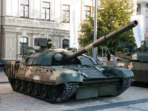 T-72AMT, Kyiv 2018, 05.jpg