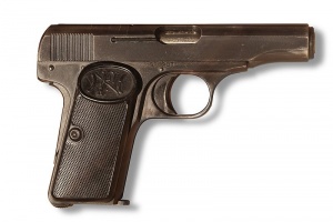800px-FN Model 1910 IMG 3065.jpg