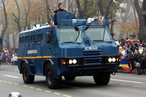 800px-Romanian police truck.jpg