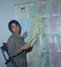 Знаменитая палестинская террористка и боевик НФОП Лейла Халед 1970е гг..jpg