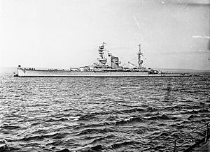 300px-HMS Courageous WWI.jpg