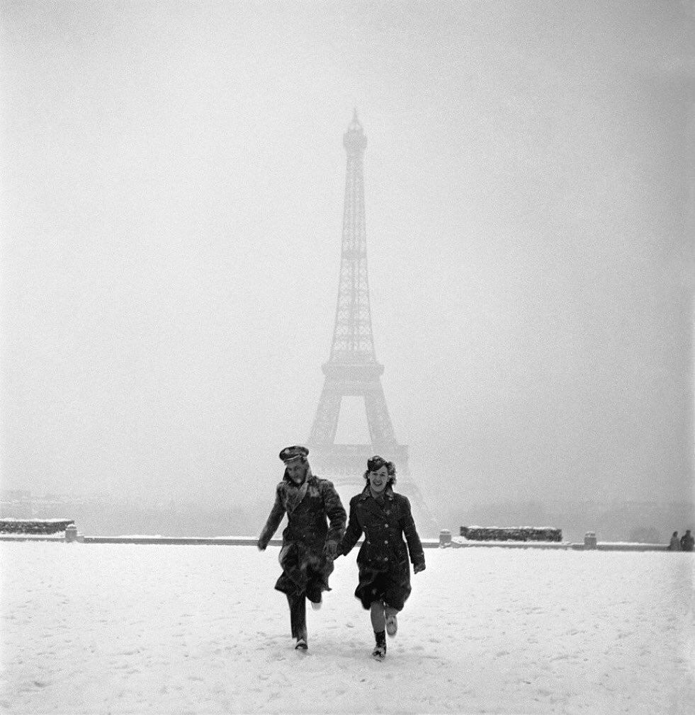 Париж после освобождения, 1944 г. Фото Ли Миллер.