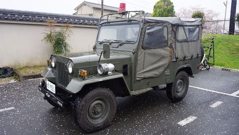 1024px-JASDF Type 73 Light Truck（Old Type）.jpg