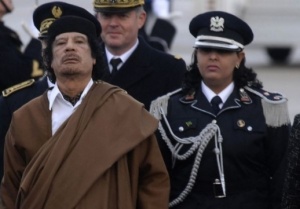 Kaddafi-tarmac-4d763f8b5688d 518x361.jpg