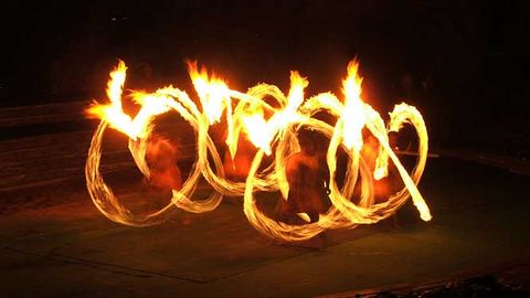 Samoan-fire-dance.jpg