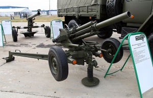 82mm automatic mortar 2B9 Vasilek - Oboronexpo2014part3-27.jpg