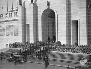 Entrata del palazzo delle Esposizioni ripreso in occasione della chiusura della Mostra augustea della romanità 06.11.1938.jpg