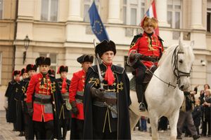 Croatia zagreb events kravat-regiment guard change 002.jpg