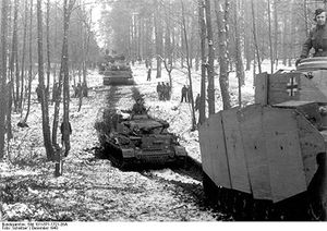 Колонна PzKpfW IV Ausf.G.jpg