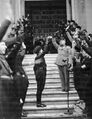 Mussolini e Starace all'ingresso della Galleria nazionale d'arte moderna 29.03.1937.jpg