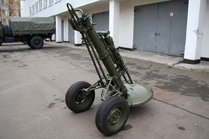 800px-2S12 Sani (heavy mortar system) 2.jpg