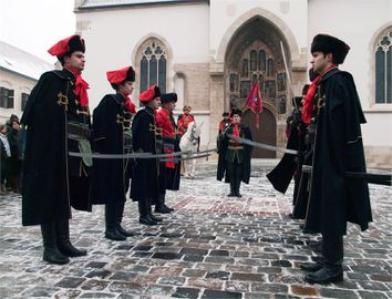 Croatia zagreb events kravat-regiment guard change 004.jpg