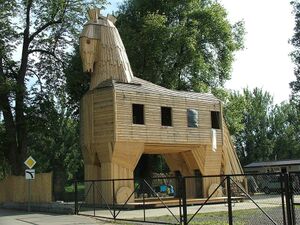 1280px-Trojan horse in Troja, Prague 2717.jpg