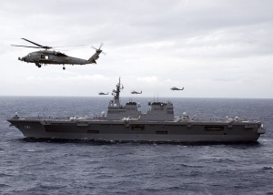 800px-Helicopter carrier Hyūga (16DDH).jpg
