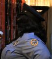 Донна Мигл в униформе полицейского Пауни 1.jpg