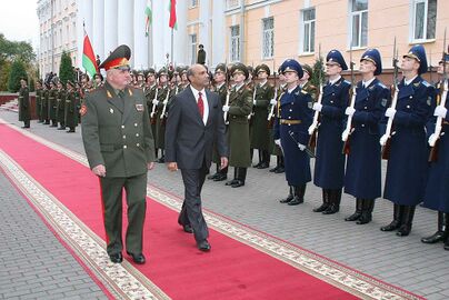 1024px-The Minister of State of Defence, Shri M.M. Pallam Raju inspecting the Guard of Honour, in Minsk, Belarus on October 25, 2009.jpg