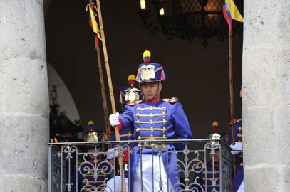Changing-guard-ceremony-quito.jpg