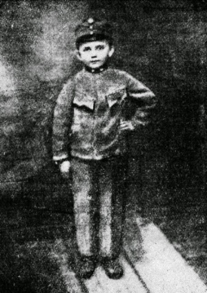 Славко Луцишин у віці 7 років.jpg