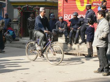 Nepali polices (1).jpg