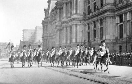 First City Troop parading before City Hall in 1908.jpg