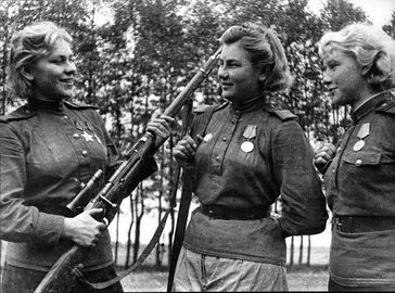 Женщины-снайперы СССР.jpg