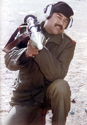 Saddam-armed.jpg