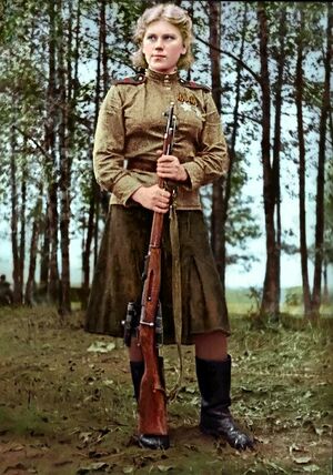 Шанина Роза Егоровна одиночный снайпер отдельного взвода снайперов-девушек 3-го Белорусского фронта.jpg