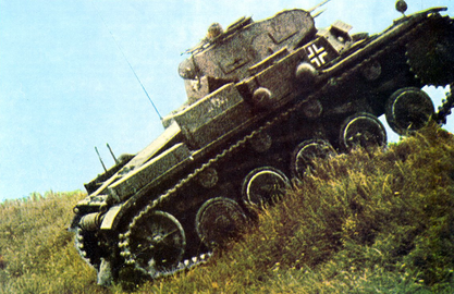 Pzkpfw-ii-light-tank-12.png