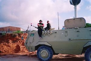 800px-Egyptian Armored personnel carrier 'Fahd'.jpg
