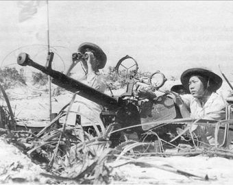 Female-viet-cong-soldiers-6.jpg