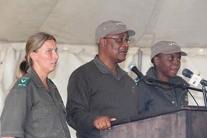 Dr David Mabunda shows that there are also women in conservation - With him are KNP Section Rangers Karien Keet and Tinyiko Chaulke.jpg