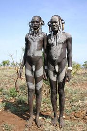 Mursi-tribe-ethiopia-3.jpg