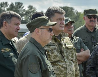 Посещение Президентом Украины Первой оперативной бригады Национальной гвардии, 26 июля 2014 года0.jpg