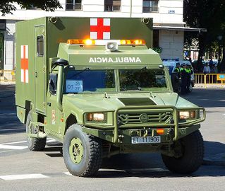 708px-VAMTAC ambulancia.jpg