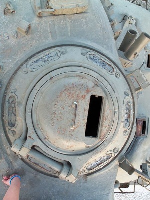 450px-Commander's cupola of the M51, Har Adar.jpg