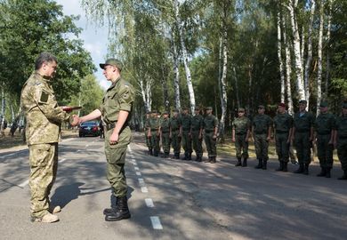Посещение Президентом Украины Первой оперативной бригады Национальной гвардии, 26 июля 2014 года1.jpg