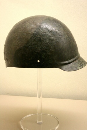 Musée Cinquantenaire Celtic helmet.jpg