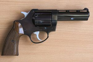 Zastava Magnum 357 (M83).jpg