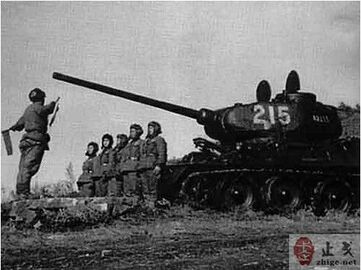 T-34-85-china 12.jpg